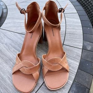 Lucky Brand women sandals size 11M nwob